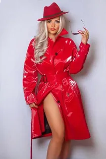 Martina Sparkles 25 years old girl